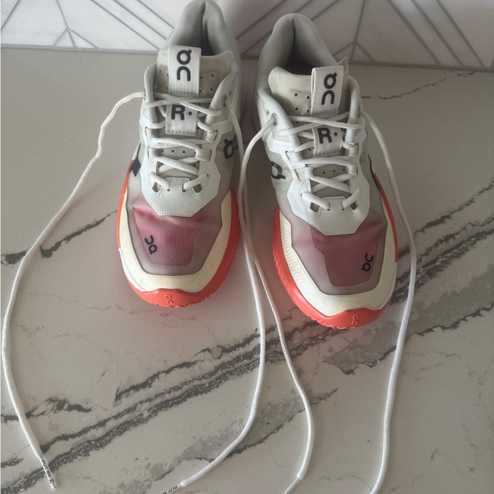 On Roger Pro 2 Clay Court Tennis Shoes